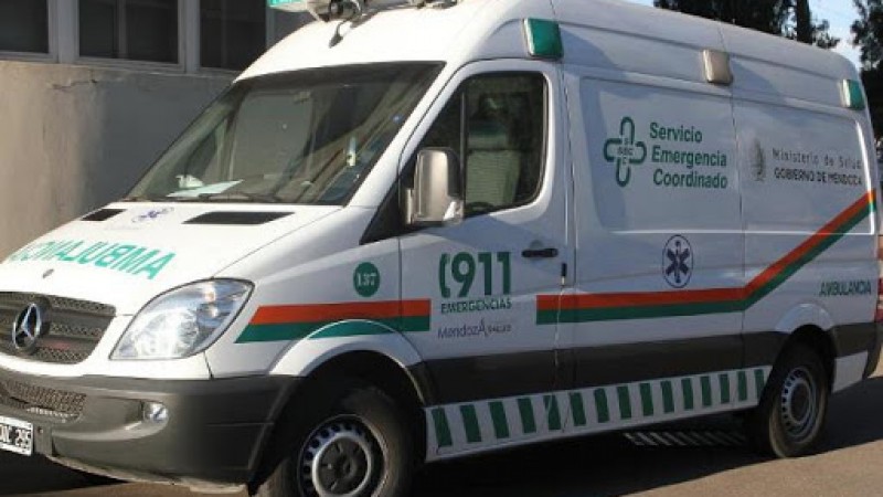Un policía de Mendoza casi se mata tras dispararse en su casa